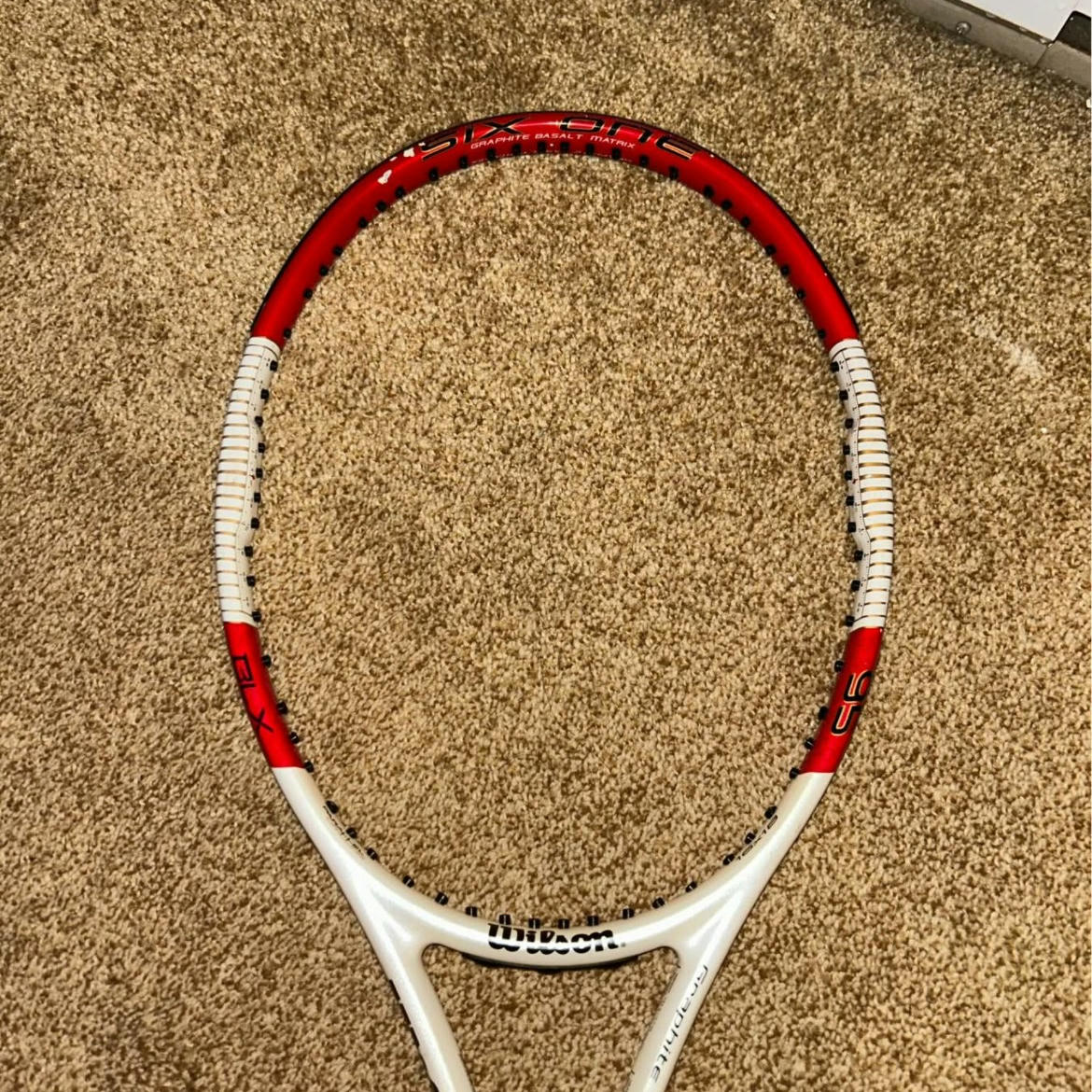 Wilson Pro Staff V9 95 4 3/8 — image 1 of 1